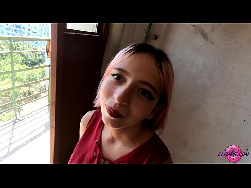 ❤️ Sha'awar ɗalibi yana tsotsar Baƙo a Waje - Cum A Fuskarsa ❌ Batsa ﹏